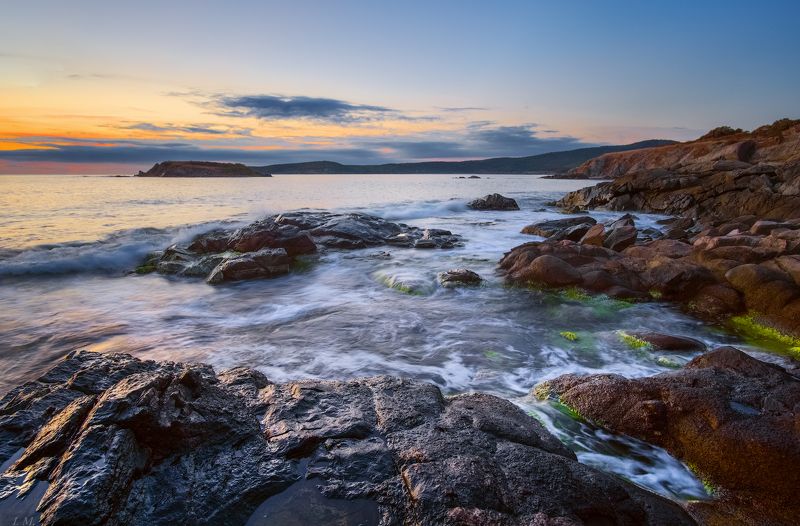 рассвет, Болгария, Аркутино, скалы, море, пейзаж, утро, осень, Черное море, остров, morning, Black sea, Bulgaria, rocks, sea, seascape, sunrise, island Рассвет на Черном море фото превью