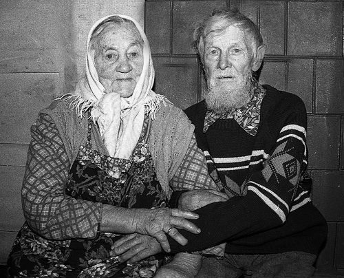 Когда-то жил дед и бабушка