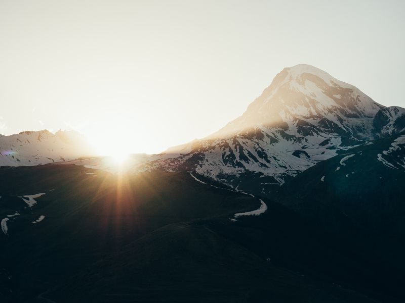 Грузия, горы, закат, пейзаж, тепло Закат на горе Казбек фото превью