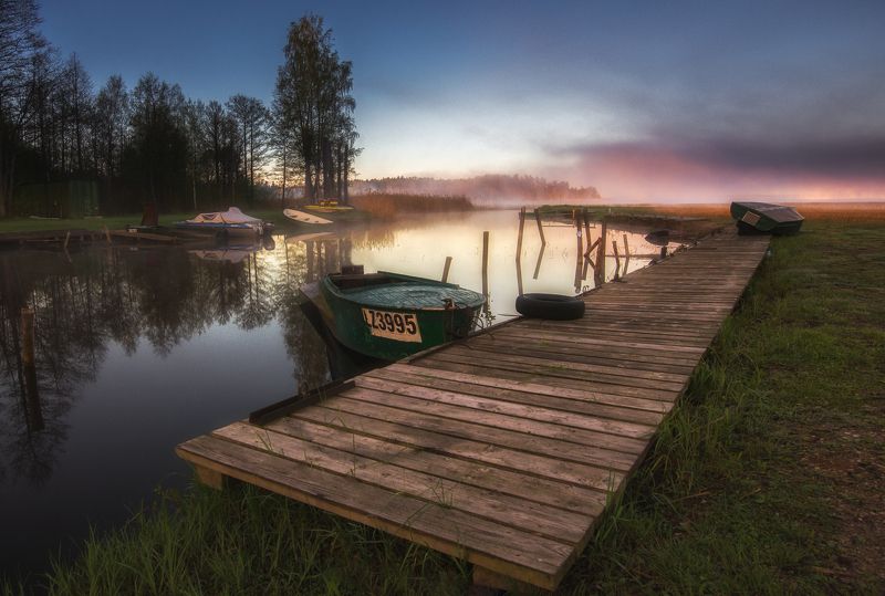 lake,sunrise,lighy,fog,boats,colours,озеро,рассвет,весна,пейзаж Рассвет на Усме фото превью