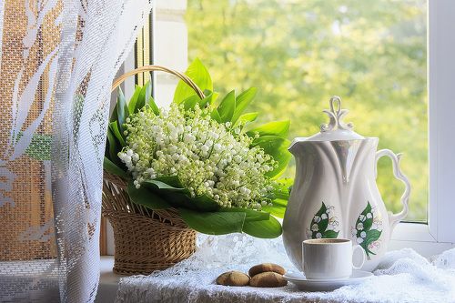 Весенний ранний завтрак