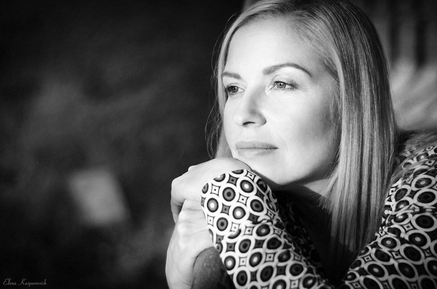 женский портрет, чб, Елена Каспарович