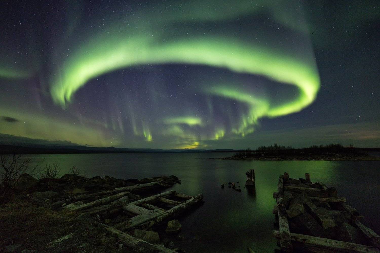 полярное,северное,сияние,озеро,ночь,берег,, Матвеев Игорь