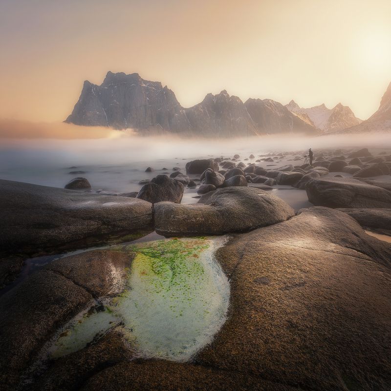 beach, lofoten, norway, fog, foggy, sea, stones, mountains, Utakleiv, photographer, sunset, sunrise Foggy morning фото превью