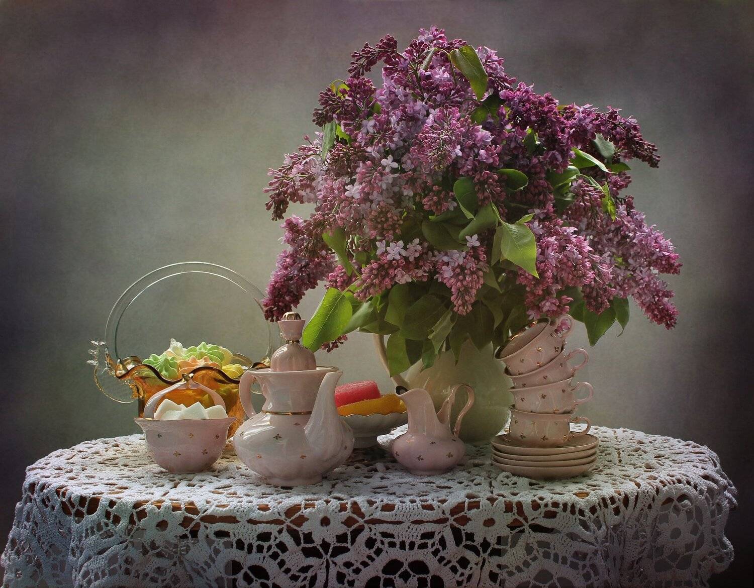 натюрморт, весна, сирень, фарфор, цветы, сладости, Ковалева Светлана