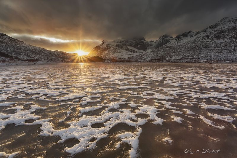 Snow labyrinths фото превью