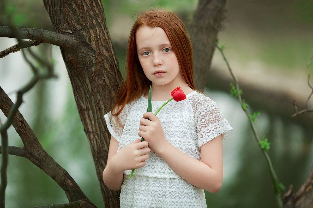 зеркальный фотоаппарат canon markiii, прогулка, фотосессия, детский и семейный фотограф, весна, девочка, праздник, закат, солнышко, улыбка, радость, рыжая девочка, эмоции, счастье, восторг, Францева Ольга