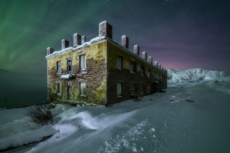 Дом-призрак фото превью