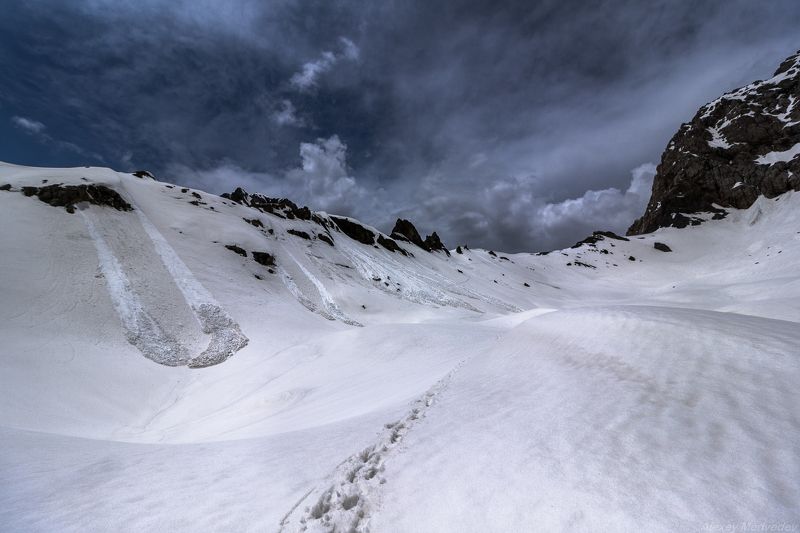 горы, скалы, Таджикистан, фаны, перевал, снег, лавина, памир, Казнок, mountains,Tajikistan, Фаны, Лавинная долина фото превью