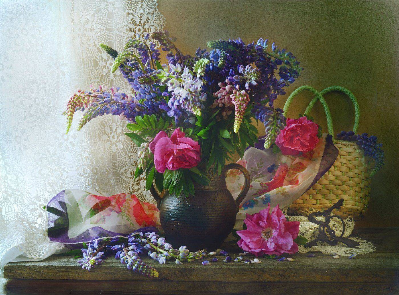 still life,натюрморт, фото натюрморт, цветы ,люпины, лето, стихи булат окуджава, Колова Валентина