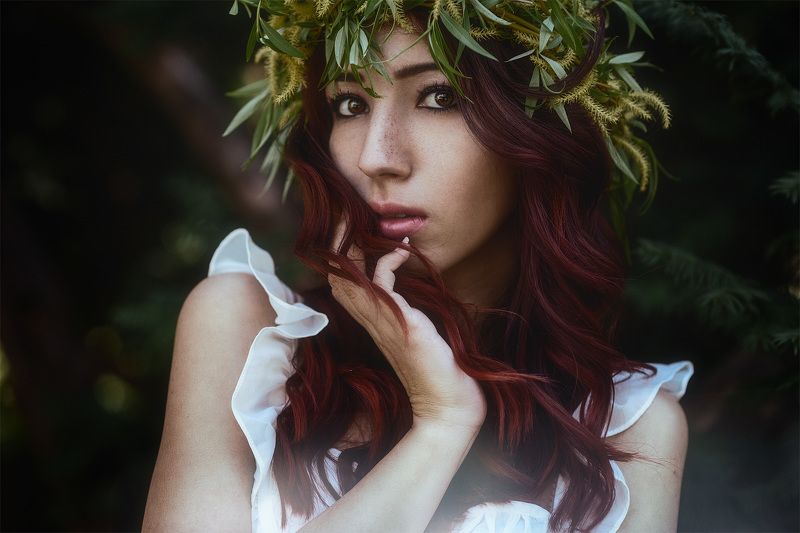 портрет, девочка, листья  Роксара фото превью