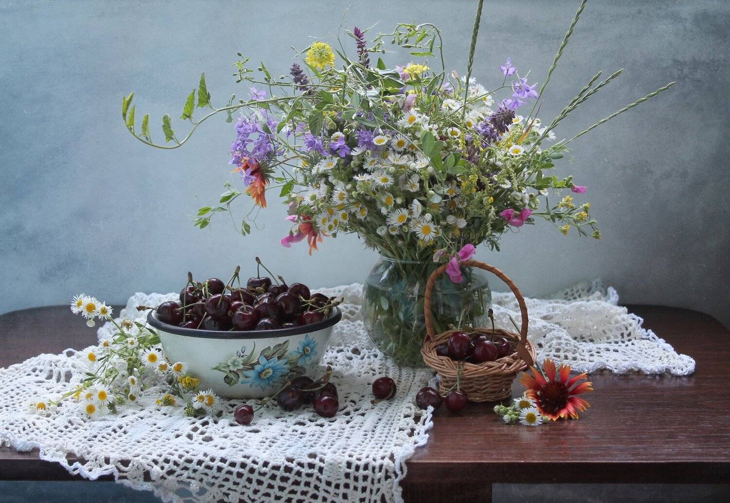 натюрморт, лето, черешня, полевые цветы, ковалева светлана, Ковалева Светлана