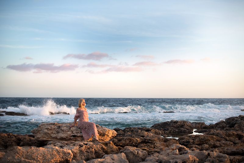 море, мальта, фотосессия на море, портрет рассвет фото превью