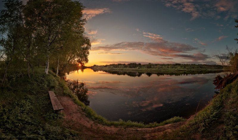 тёплый вечер с комарами... фото превью