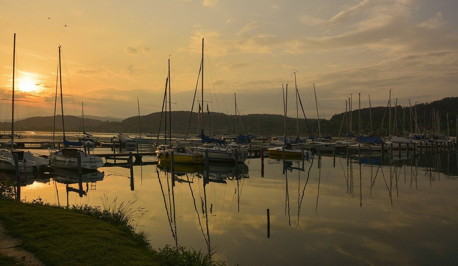 спокойствие, безмятежность, закат, краски, озеро, яхты, австрия, Дмитрий Колисниченко