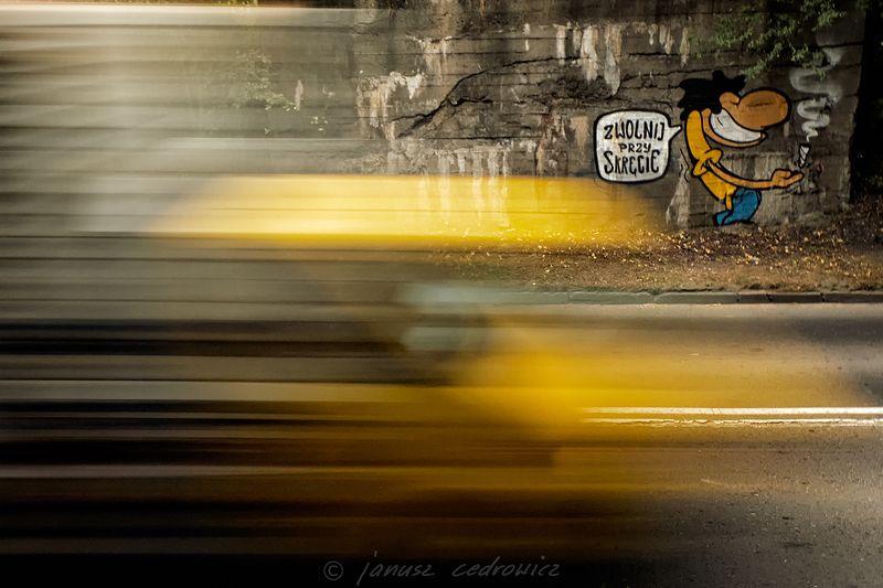 chorzow,silesia,poland,graffiti,spray,sprayart,painting,wall,car,speed,drive,city,road,street,color,colorful, ... фото превью