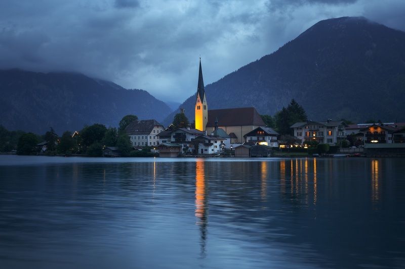 Озеро, Германия, Тегернзее, вечер Озеро Тегернзее. Германия.  фото превью