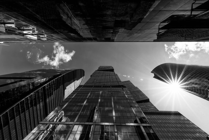 ммдц «москва-сити», ч/б, солнце, архитектура, высотки, москва-сити ММДЦ «Москва-Сити» фото превью