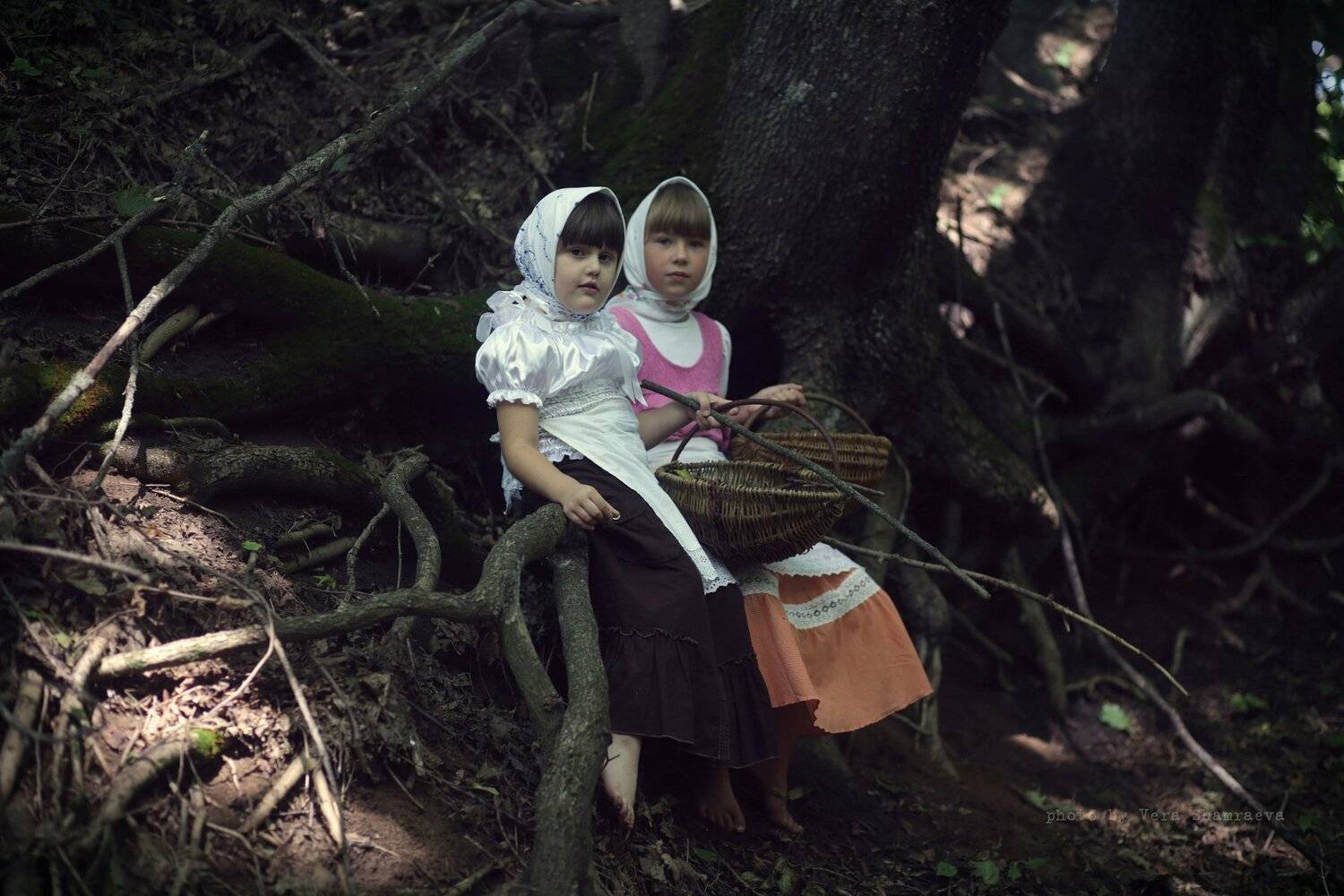 девочки лес грибы , Вера Шамраева