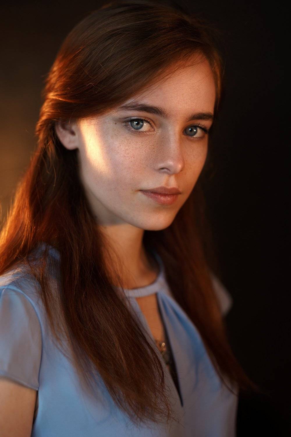 portrait, girl, people, color, eyes, light, девушка, studio, студия, портрет, head, свет, человек, эмоции, цвет, фотосессия,модель,красивая,молодая,прекрасная,взгляд,лицо, Иван Лосев