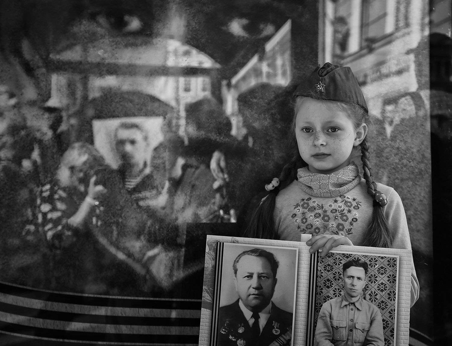 девочка, день победы, 9 мая, питер, бессмертный полк, пилотка, праздник, прадед, веснушки, ALLA SOKOLOVA