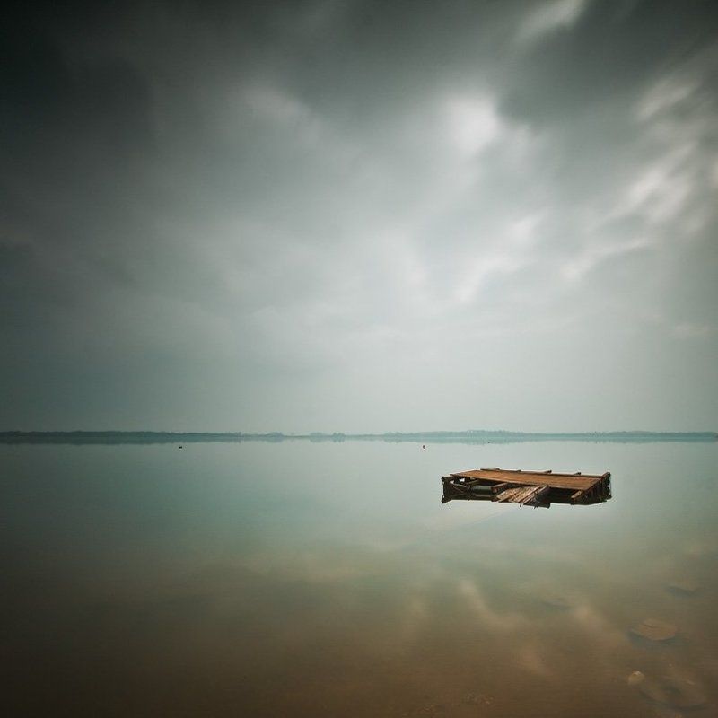 Old bridge under water фото превью