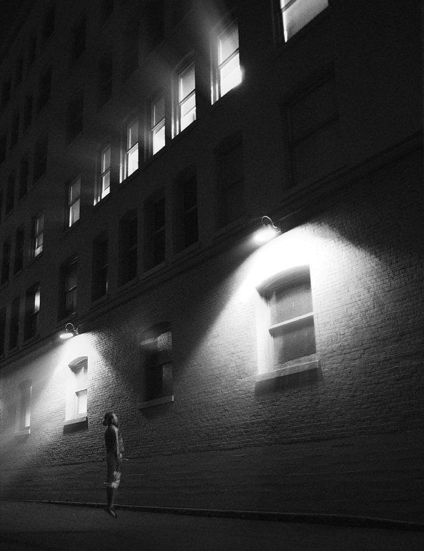 Stranger on the 9th street фото превью