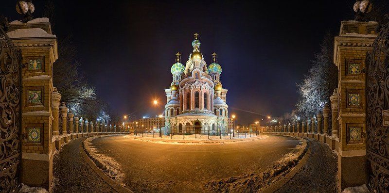 вид, на, собор, воскресения, христова, (спас-на-крови), от, ворот, михайловского, сада. Вид на Собор Воскресения Христова (Спас-на-Крови) от ворот Михайловского сада фото превью