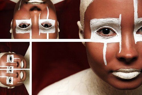 Портрет девушки, вписанный в число Фи