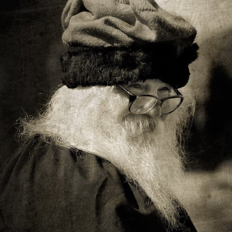 Старец фото превью