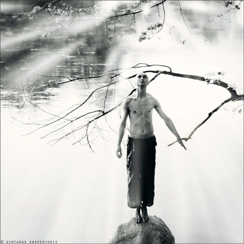 kasperionis, man, boy, alone, morning, water, stone, tree, light, fog, sky, emotion, hands, nude, body, 1x1, sqare Fireflies morning фото превью