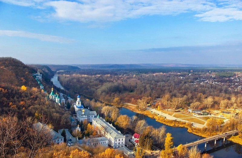 Там, на холме, высокий храм... фото превью
