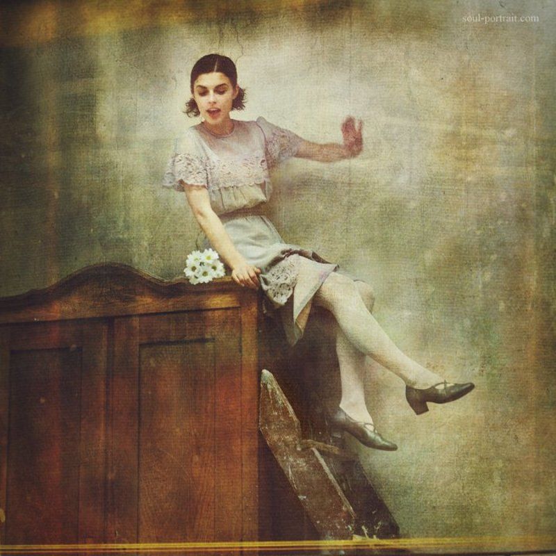 Две истории фото превью