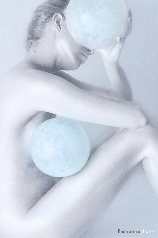 illustratova, ню, art, космос Обратная сторона Луны (серия Across the Universe) фото превью