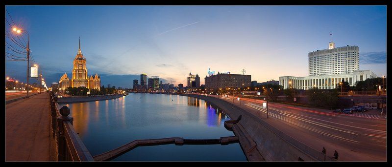 украина, рэдиссон ройал, дом правительства, белый дом Этот дом напротив фото превью