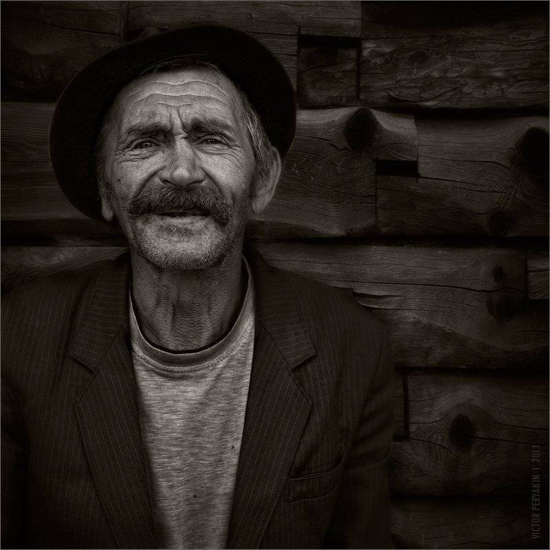 , Виктор Перякин