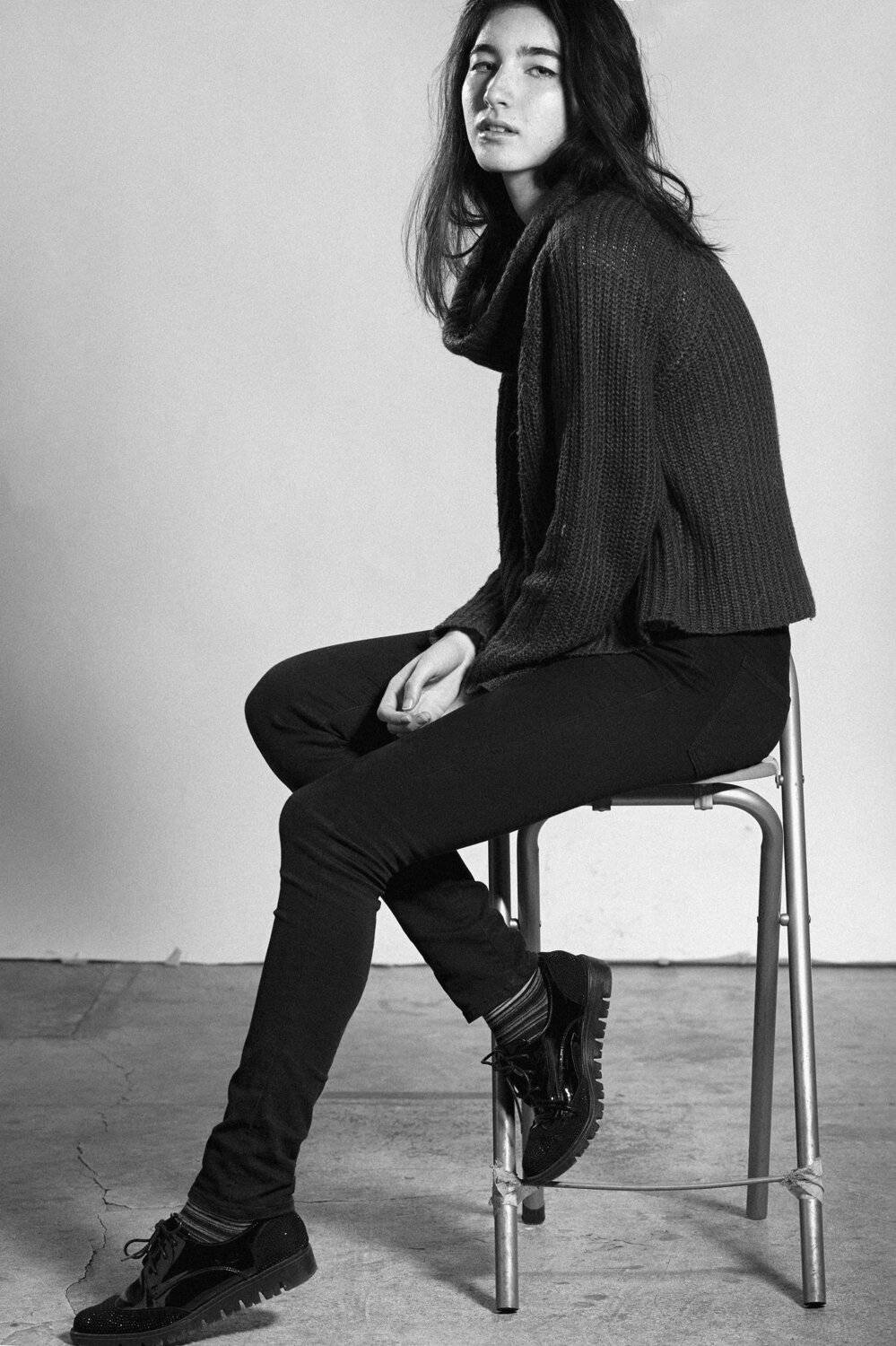 portrait , pose , model , B&W , asen andreev , studio , light , fashion , monochrome, fashion , woman , girl , glamour, asen