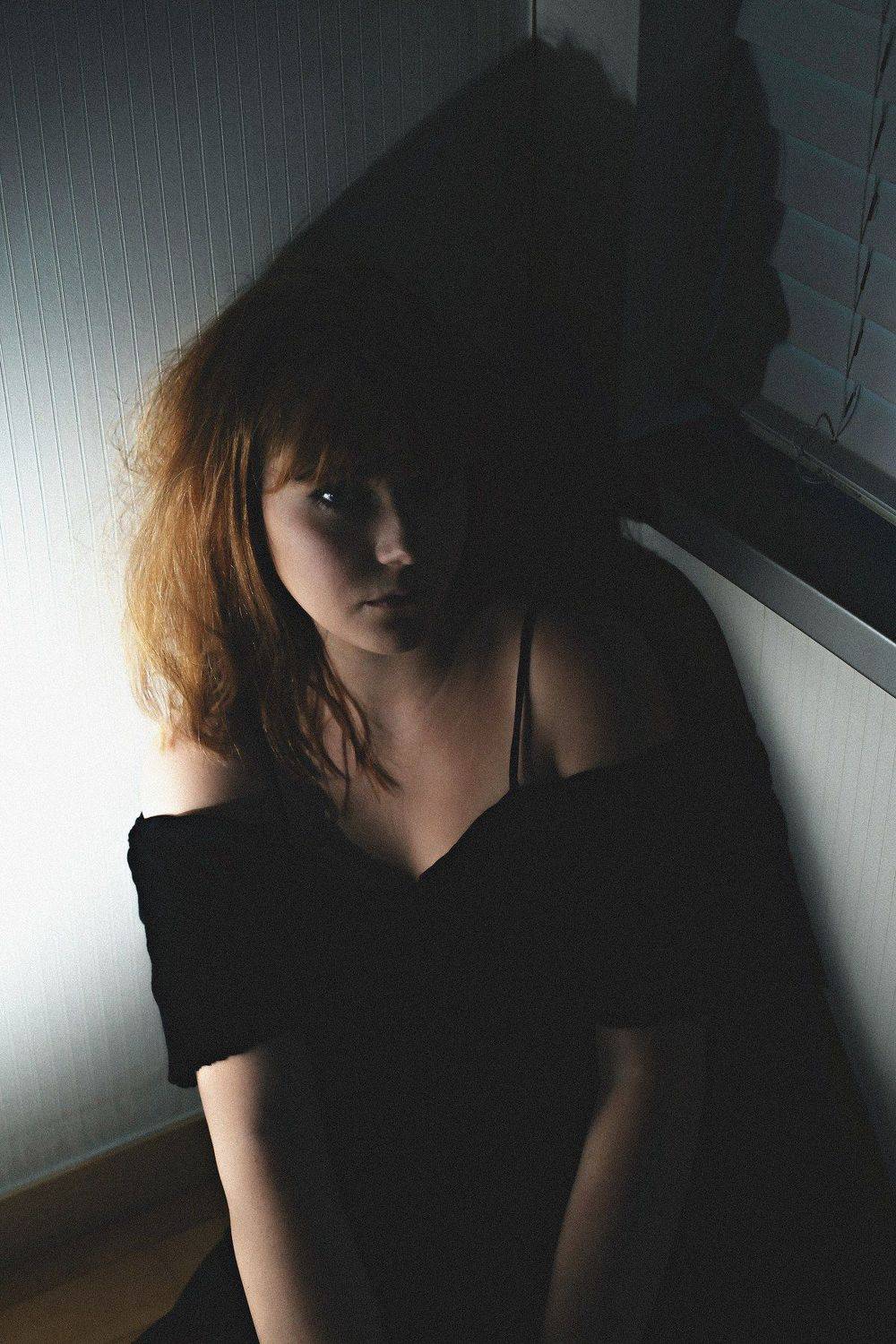 #sexy #girl #woman #beauty #cute #light #night #red #seminude #potrait #underwear #female #dance #a9 #sony, moonlight_mermaid