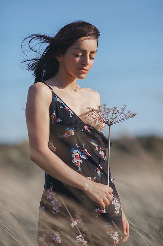 ню, фотограф Маргарита Гусева, Margarita Guseva, девушка, трава, поле, солнце, лето, волосы, грудь Через 20 лет тебе будет 40. Но меня это не пугает фото превью