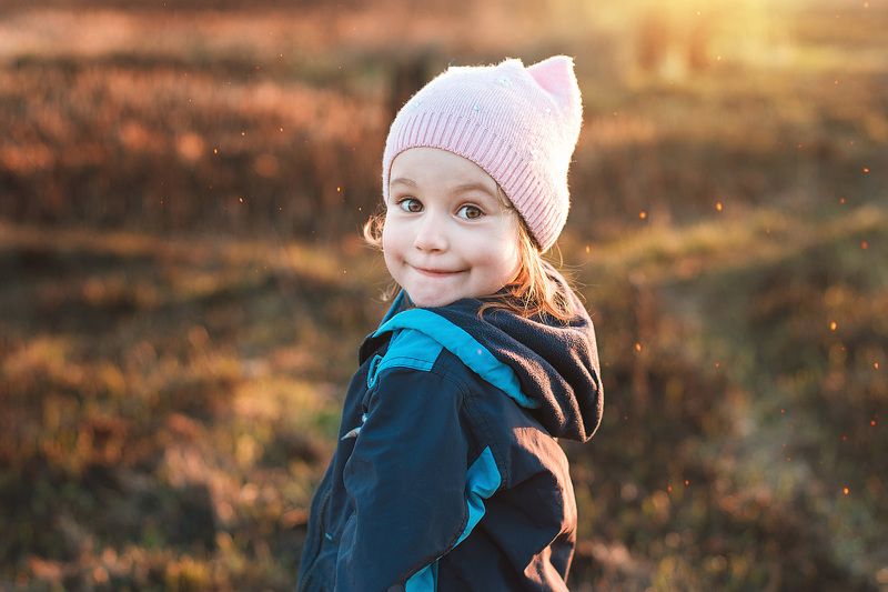 девочка, дети, портрет, закат на закате фото превью