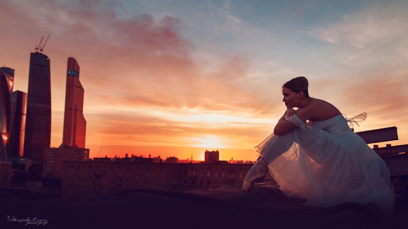 балет, закат, портрет, прыжок Над Москвой фото превью