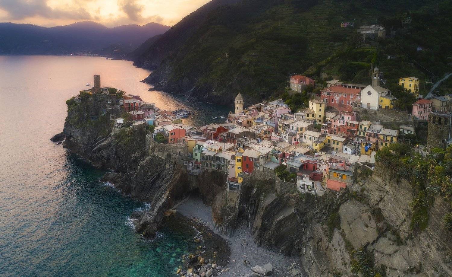 evening in vernazza italy, Андрей Чабров