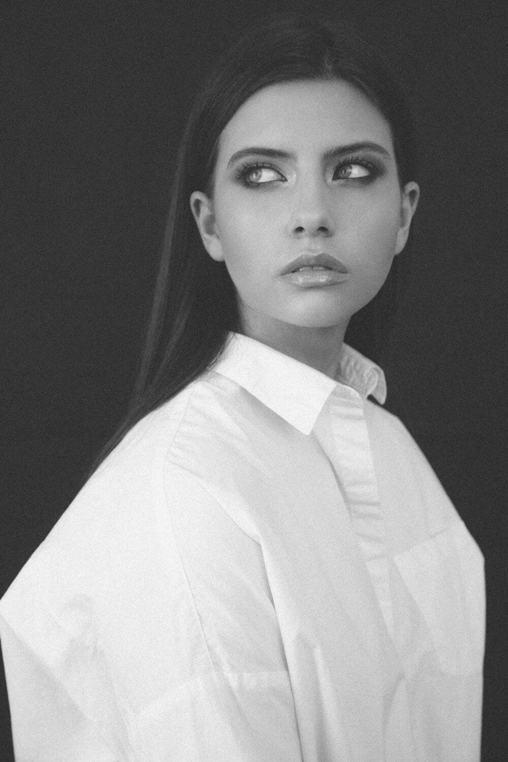 portrait girl model bw портрет девушка модель, Dancho