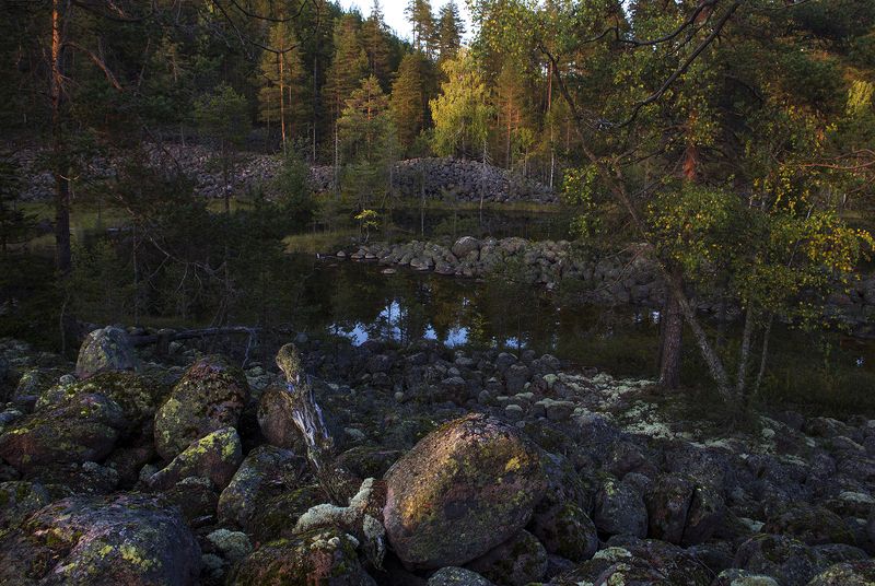 На склонах каменной реки фото превью