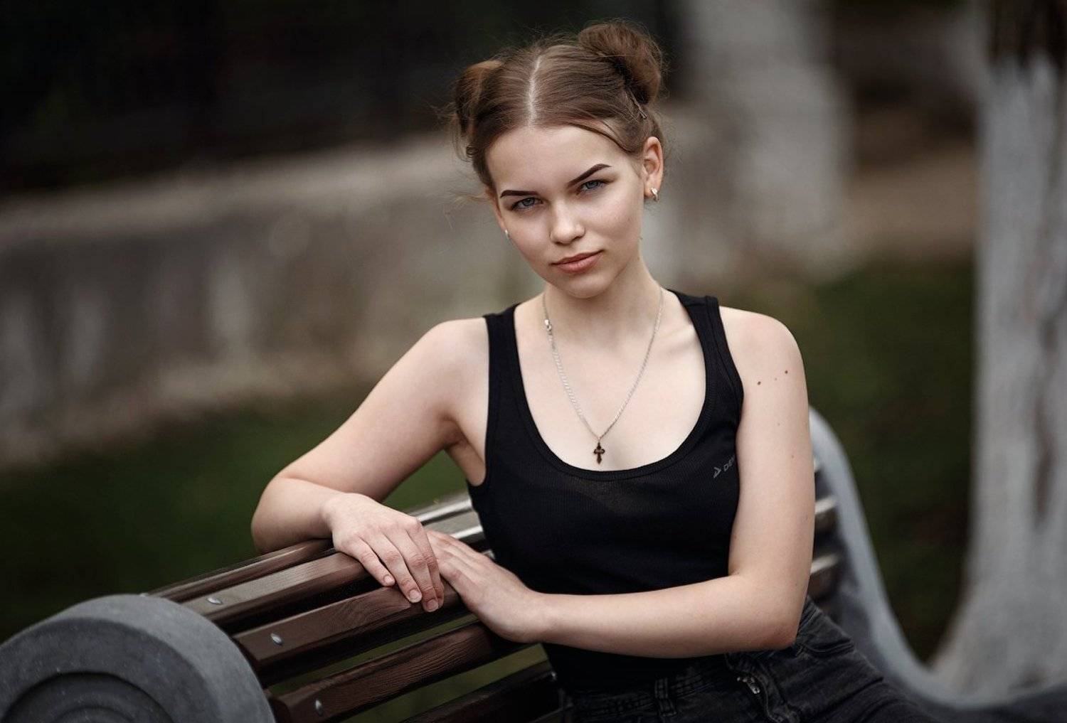 портрет девушка, Михаил Корнилов