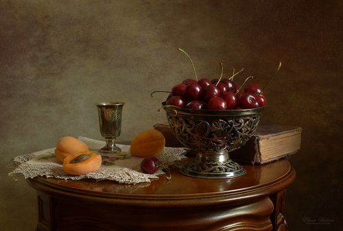 С черешней и абрикосами