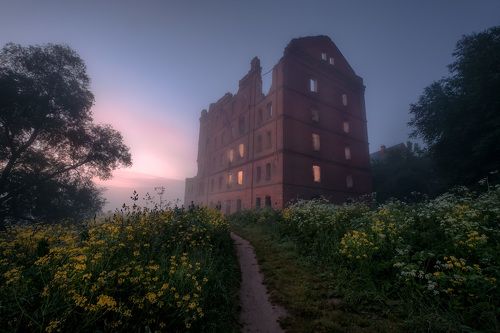 Мельница в Юрятино на заре