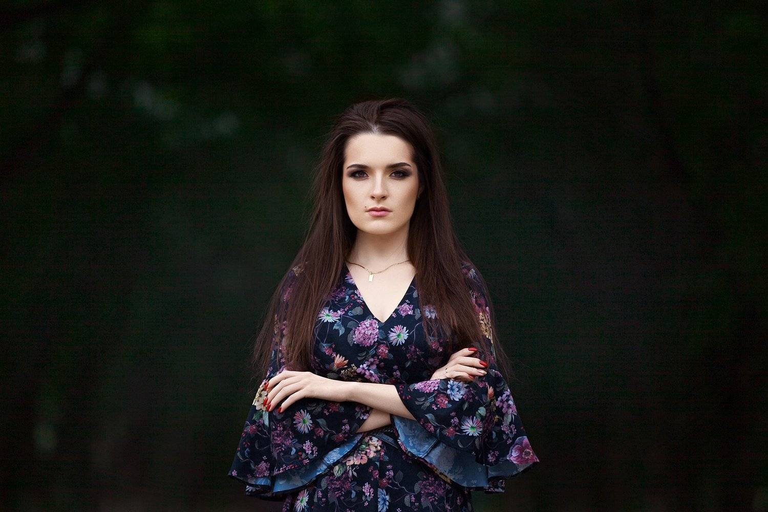 Портрет, парк, макияж, прическа, платье, взгляд, яблони, Новицкий Илья, Илья Новицкий