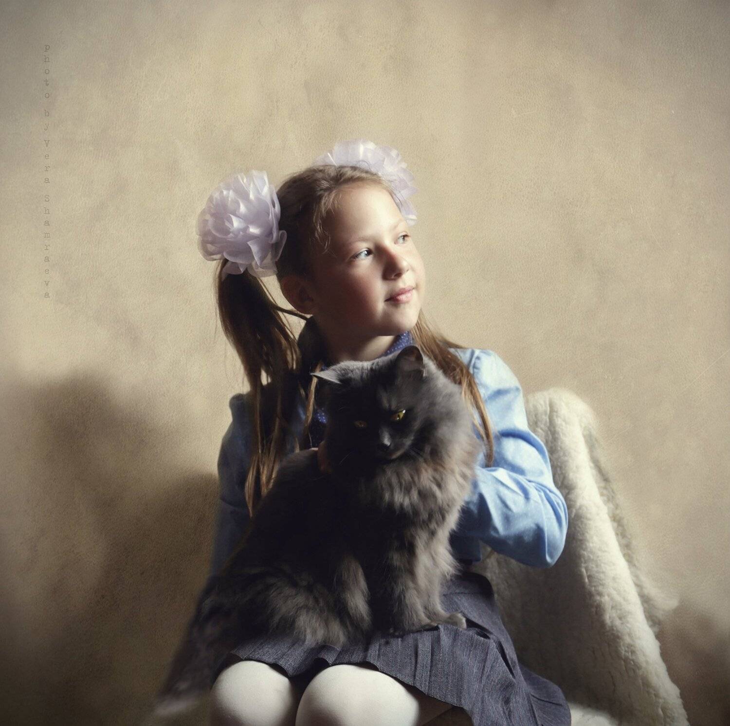 жанровый портрет , девочка, кошка, Вера Шамраева