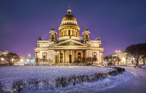 Исаакий зимним утром